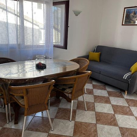 Apartmani Zvijezda ロゴズニッツァ エクステリア 写真