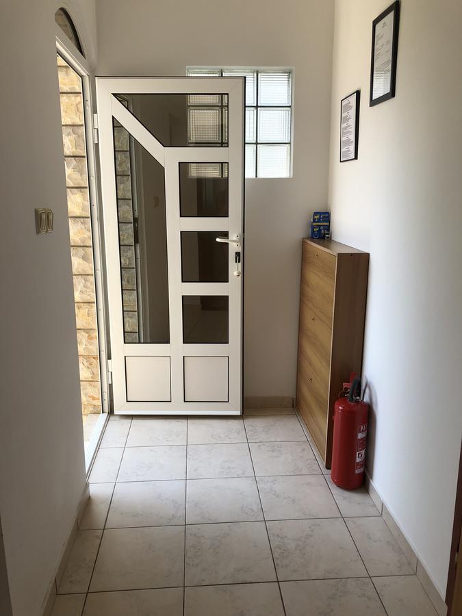 Apartmani Zvijezda ロゴズニッツァ エクステリア 写真