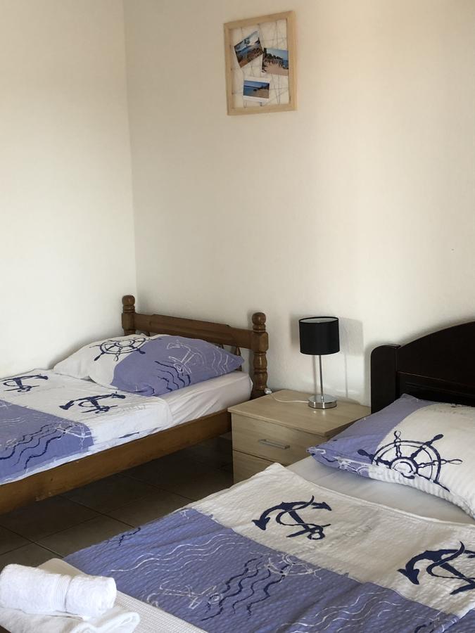 Apartmani Zvijezda ロゴズニッツァ エクステリア 写真