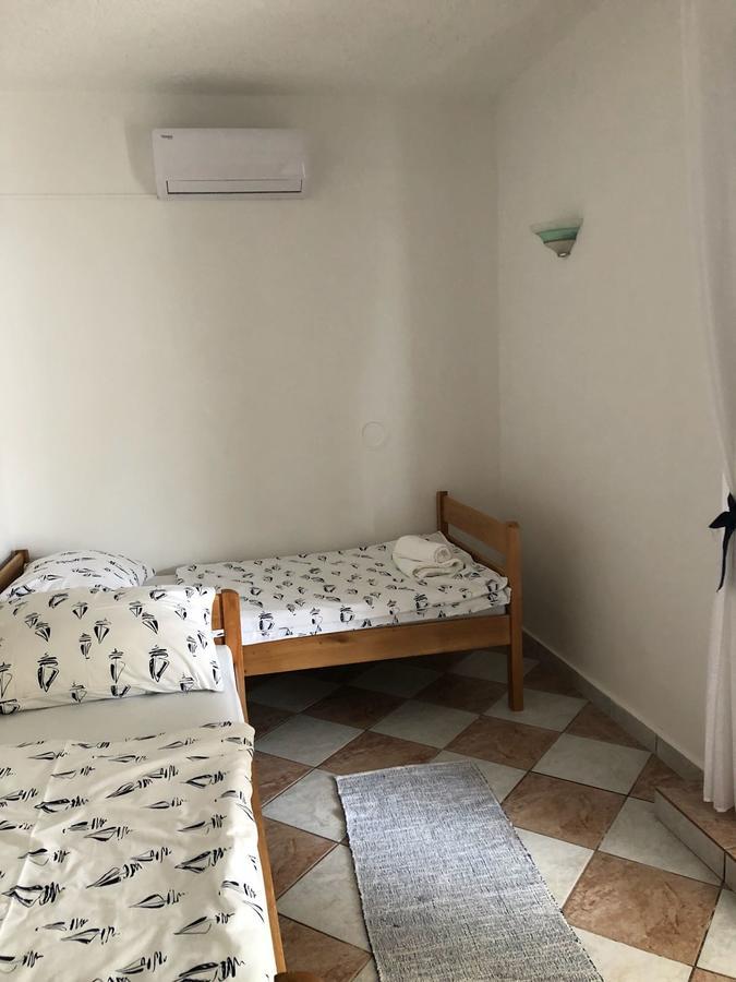Apartmani Zvijezda ロゴズニッツァ エクステリア 写真