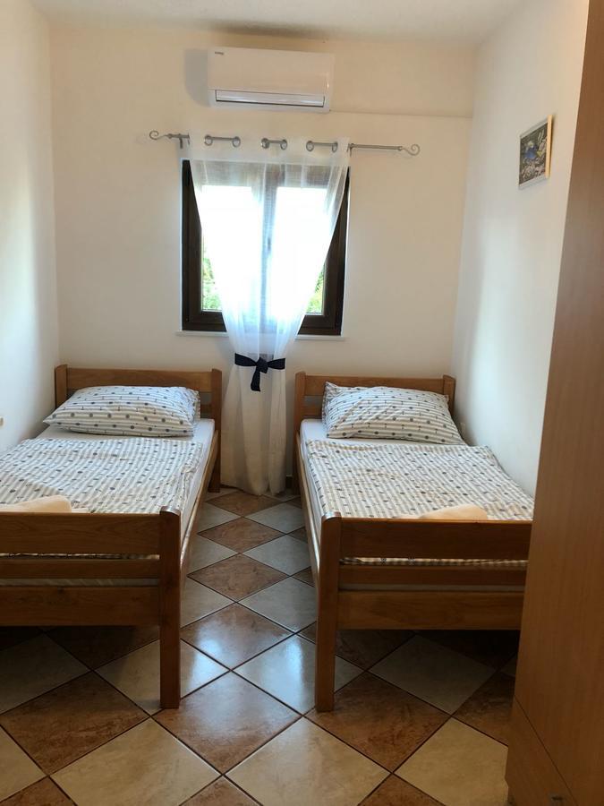Apartmani Zvijezda ロゴズニッツァ エクステリア 写真